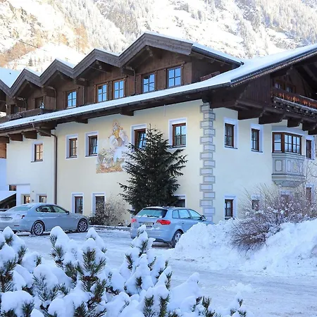 Schweizerhof Enzian Apartman